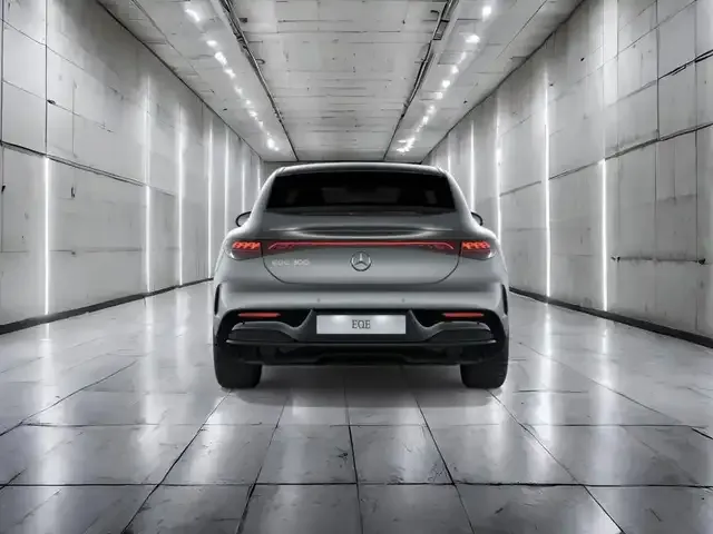 Mercedes-Benz EQE 300