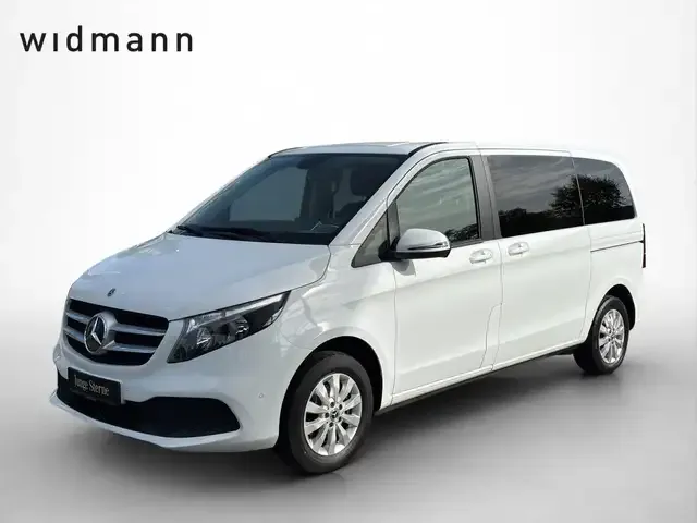 Mercedes-Benz V 220
