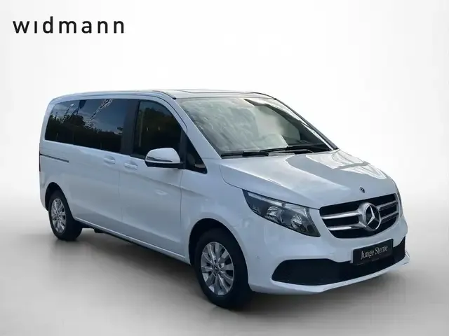 Mercedes-Benz V 220
