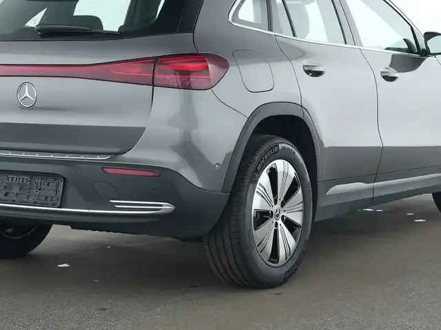 Mercedes-Benz EQA 250
