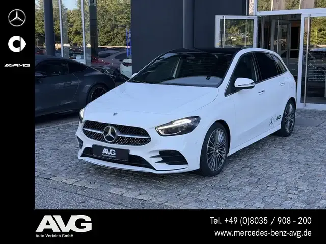 Mercedes-Benz B 220