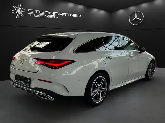 Mercedes-Benz CLA 180