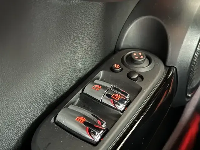 MINI John Cooper Works Cabrio