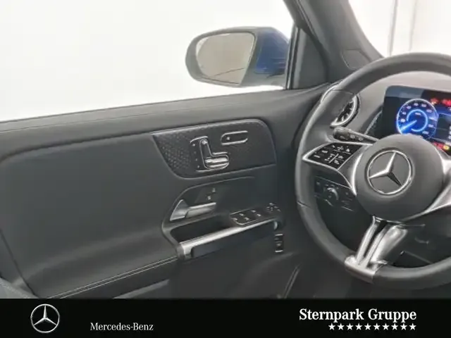 Mercedes-Benz EQB 300