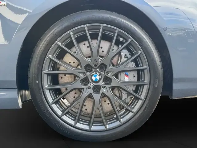 BMW 235