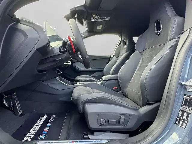 BMW 235