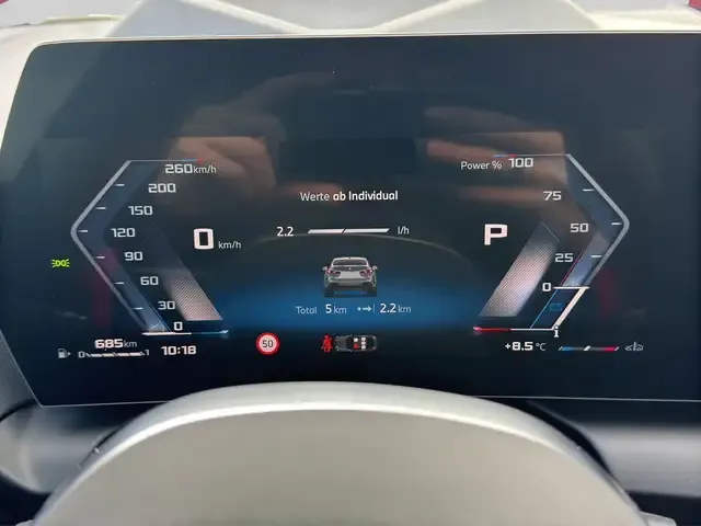 BMW 235