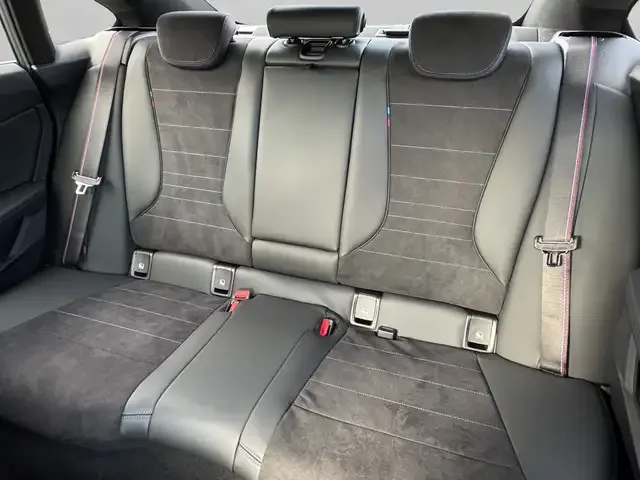 BMW 235
