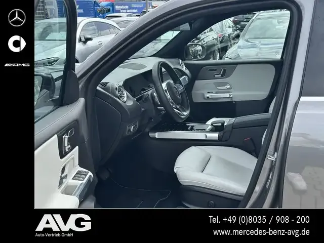 Mercedes-Benz EQB 350