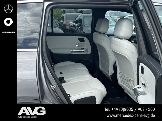 Mercedes-Benz EQB 350