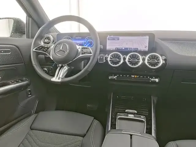 Mercedes-Benz EQA 300