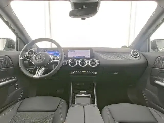 Mercedes-Benz EQA 300