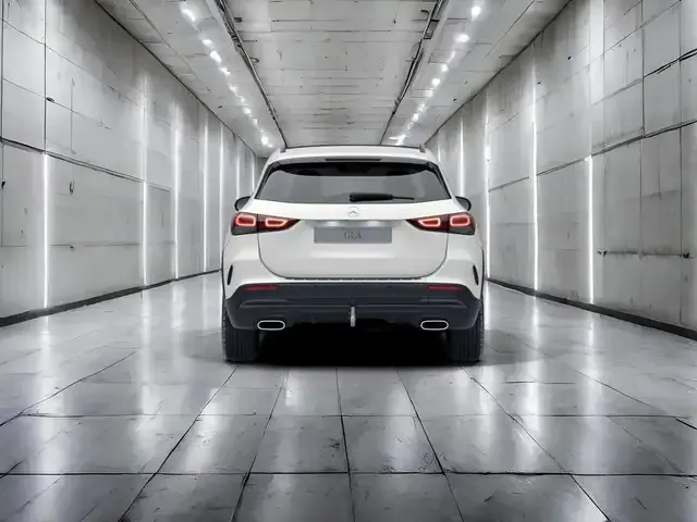 Mercedes-Benz GLA 220