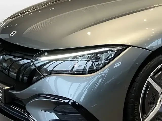 Mercedes-Benz EQE 300
