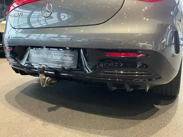 Mercedes-Benz EQE 300