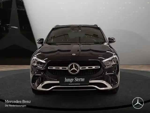 Mercedes-Benz GLA 180