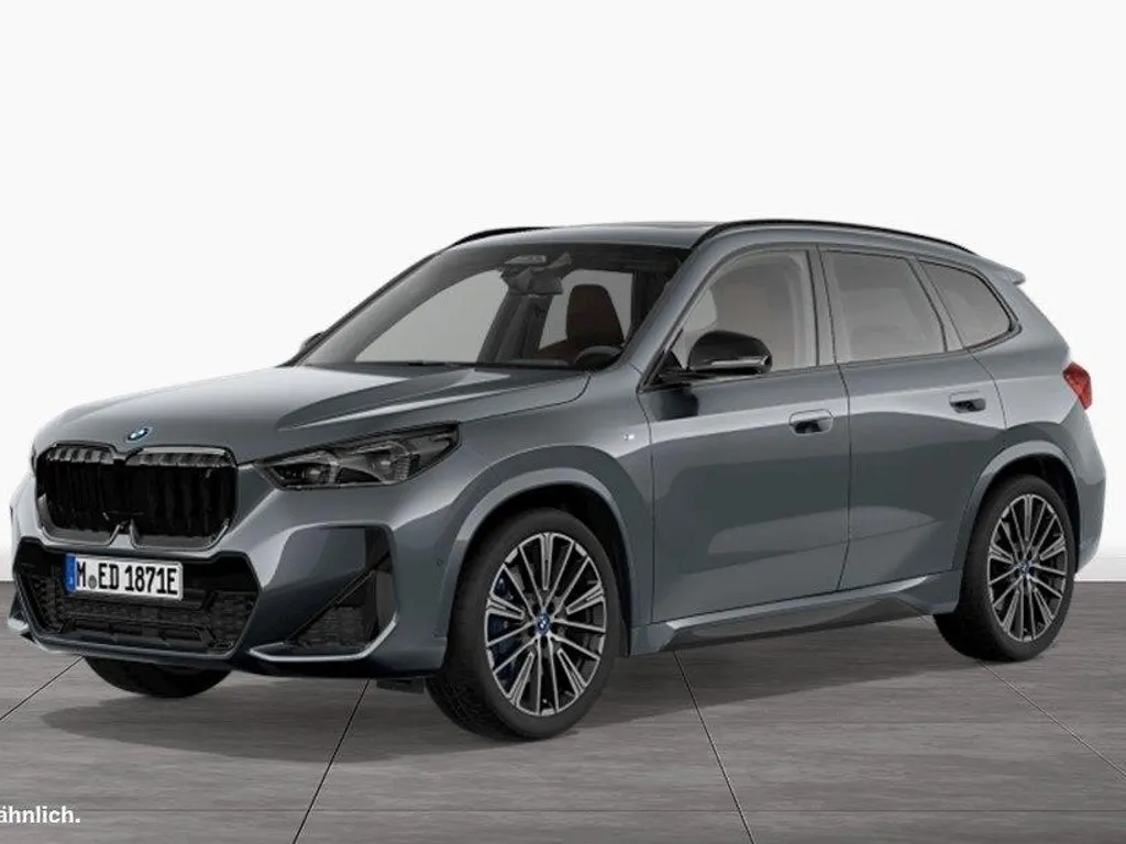 BMW iX1