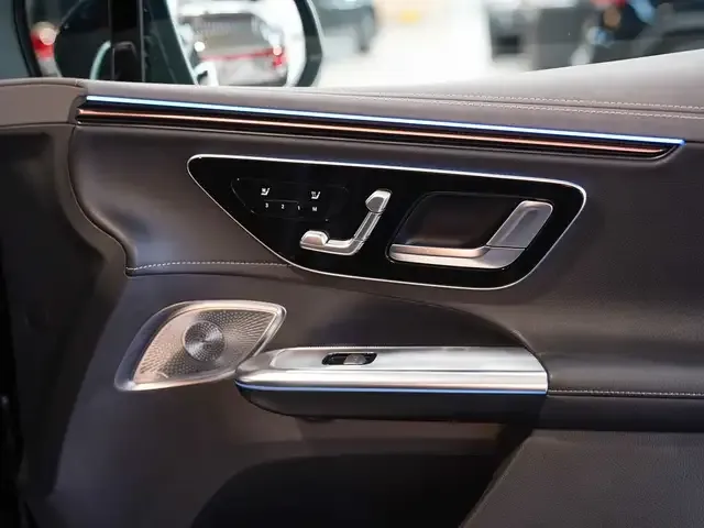 Mercedes-Benz EQE 500