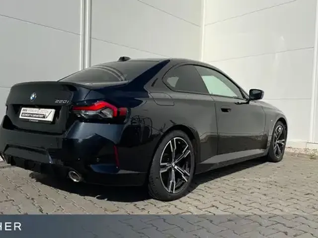 BMW 220