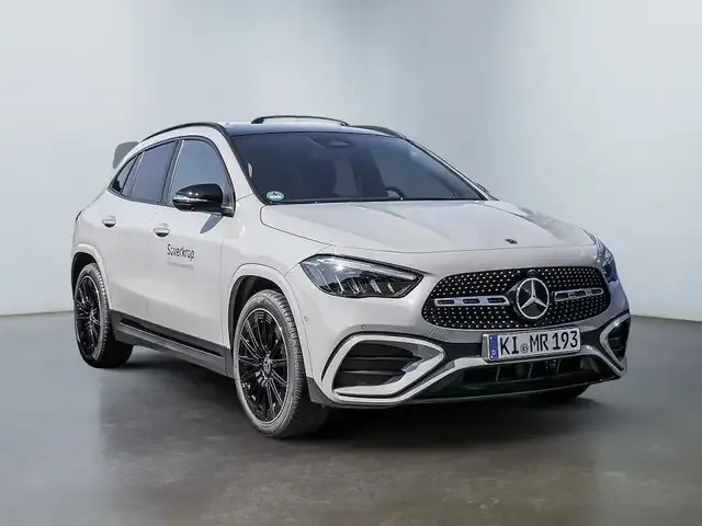 Mercedes-Benz GLA 200