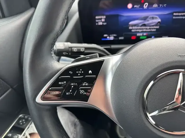 Mercedes-Benz EQA 350