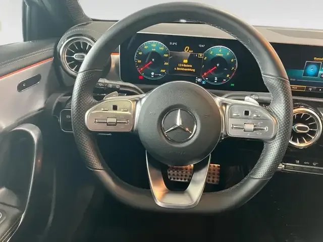 Mercedes-Benz A 220