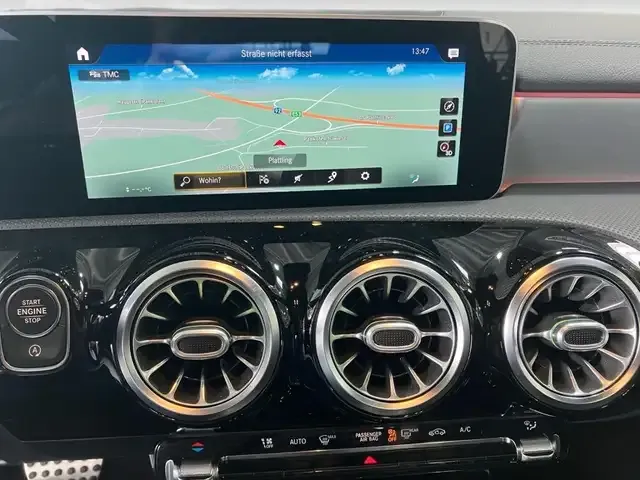 Mercedes-Benz A 220