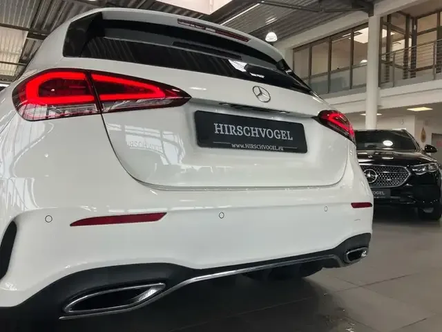 Mercedes-Benz A 220