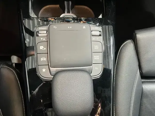 Mercedes-Benz A 220
