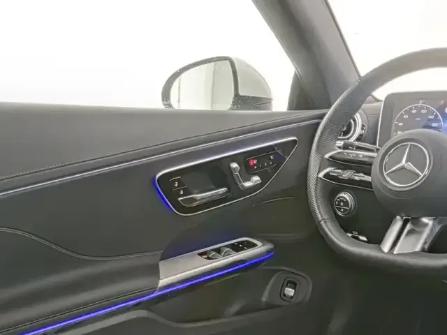 Mercedes-Benz CLE 200