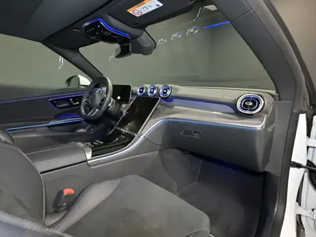 Mercedes-Benz CLE 200