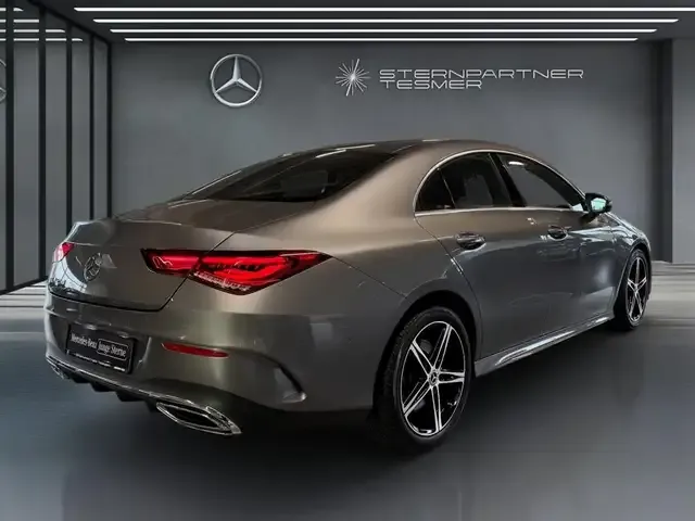 Mercedes-Benz CLA 250