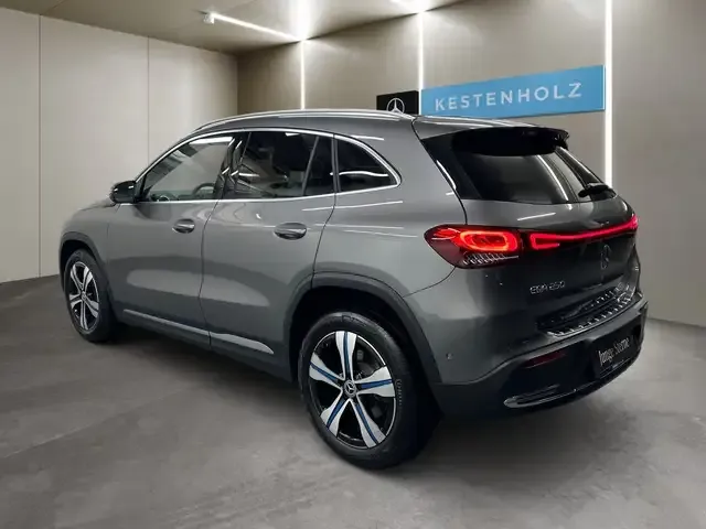Mercedes-Benz EQA 250