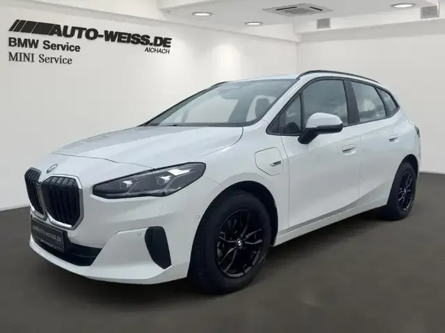 BMW 225