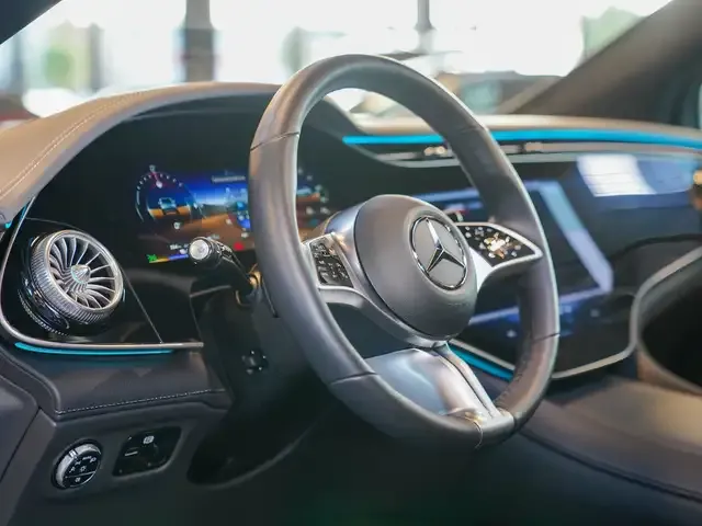 Mercedes-Benz EQE 350