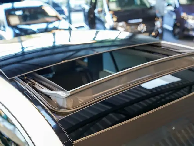 Mercedes-Benz EQE 350