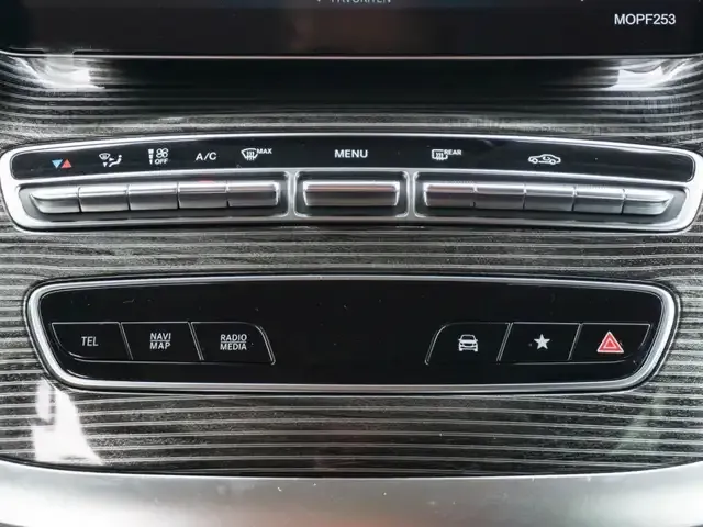 Mercedes-Benz V 250