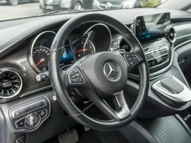 Mercedes-Benz V 250
