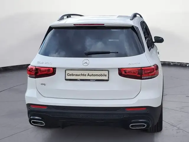 Mercedes-Benz GLB 200