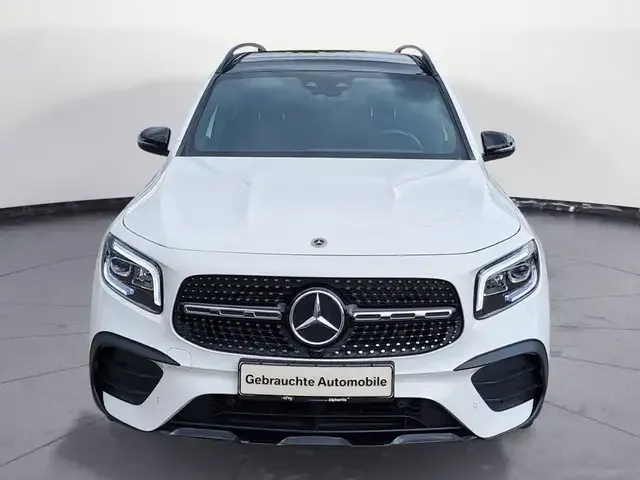 Mercedes-Benz GLB 200