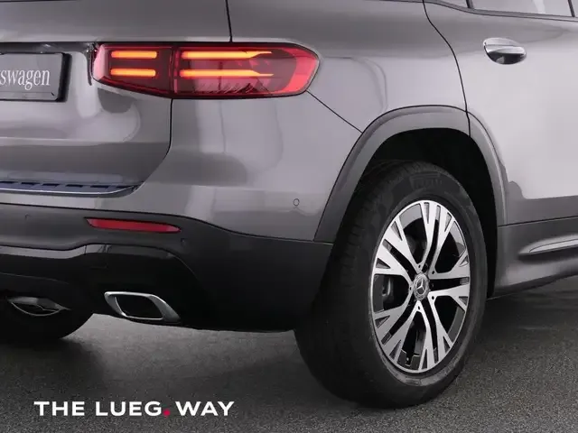 Mercedes-Benz GLB 200
