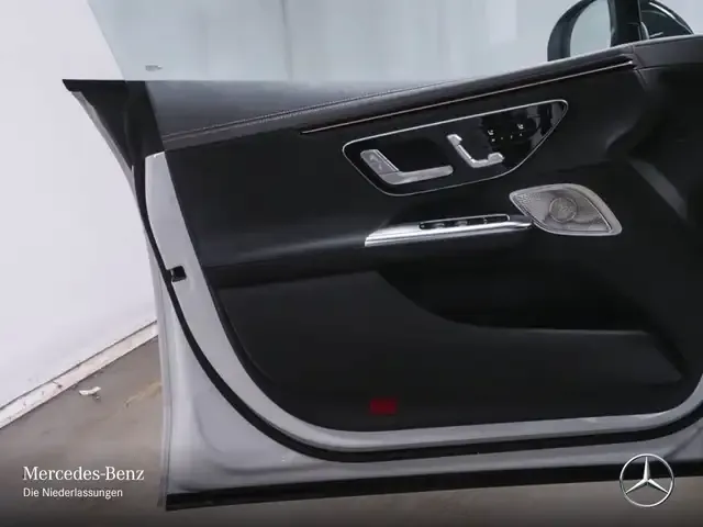 Mercedes-Benz EQE 500