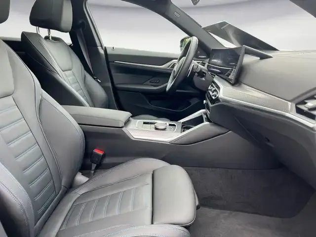 BMW 440