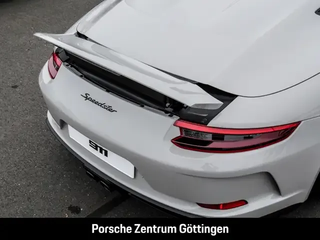 Porsche 991