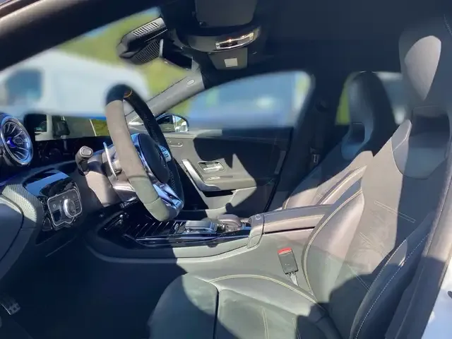 Mercedes-Benz CLA 45 AMG