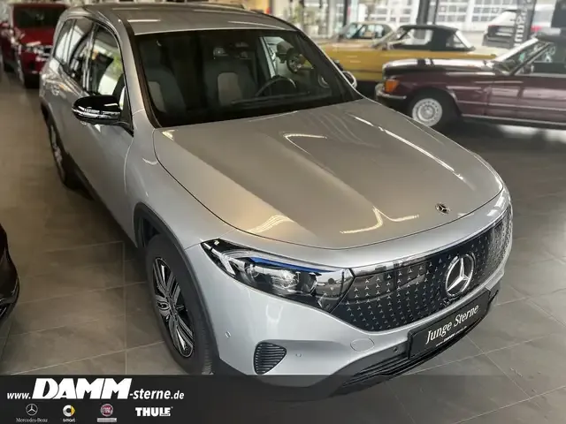 Mercedes-Benz EQB 300