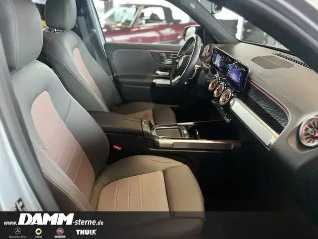 Mercedes-Benz EQB 300