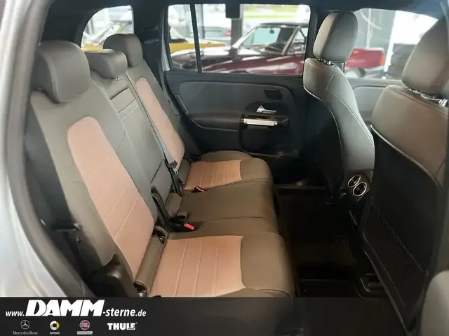 Mercedes-Benz EQB 300