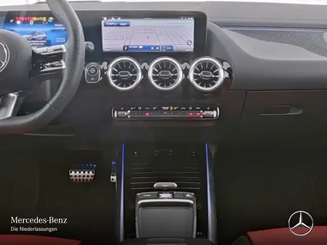 Mercedes-Benz GLA 220