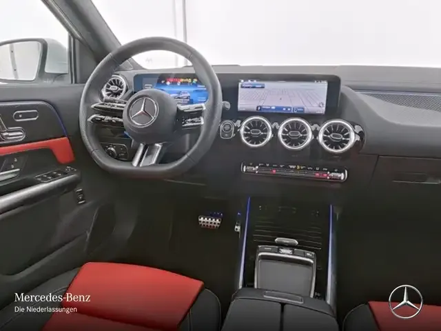 Mercedes-Benz GLA 220